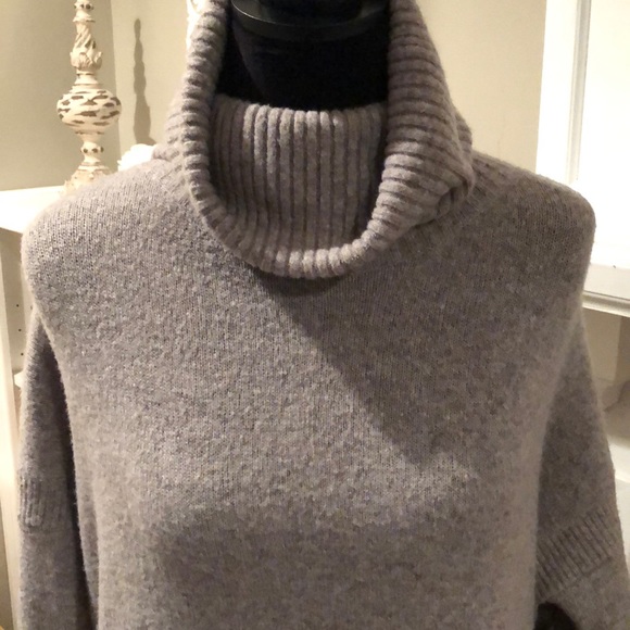 Stunning French Connection sweater - Picture 3 of 7